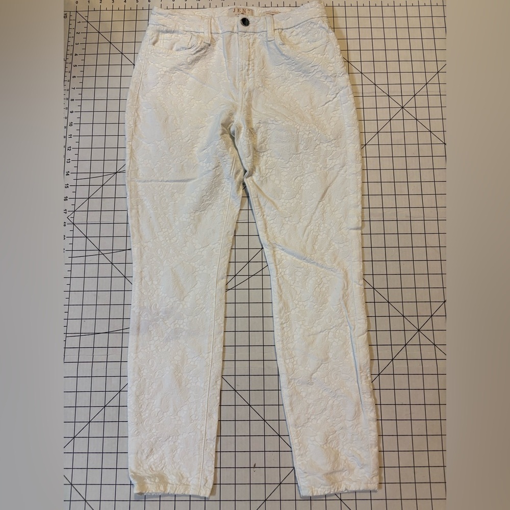 Jen7 by 7 For All Mankind Women’s Size‎ 4 White Floral Textured High Rise Pants